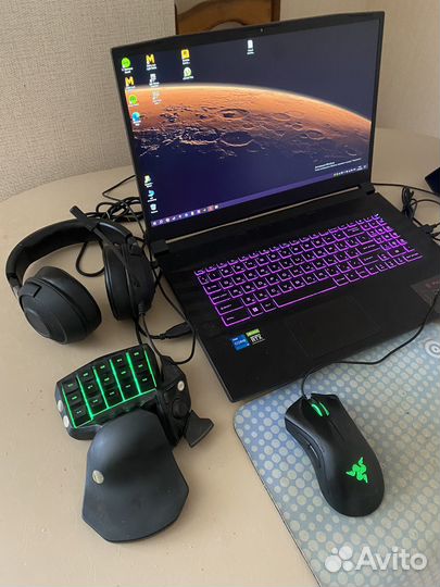 Ноутбук MSI GL76 (i5-11400h, gt3050)