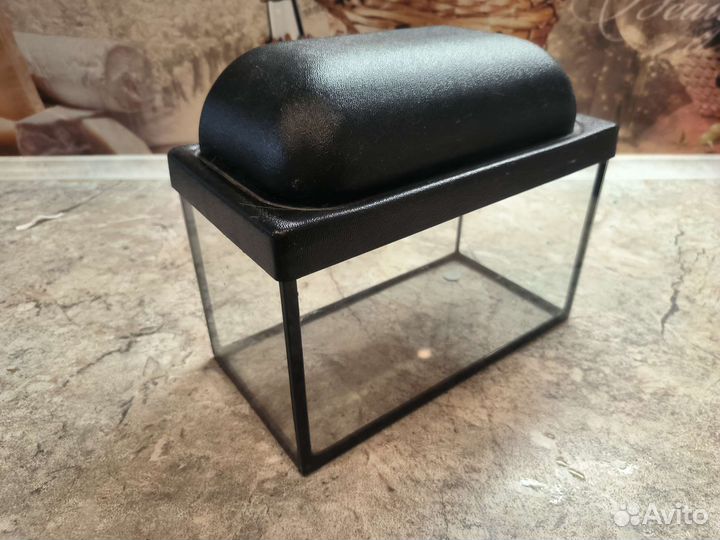 Аквариум с грунтом, кормом и сочком