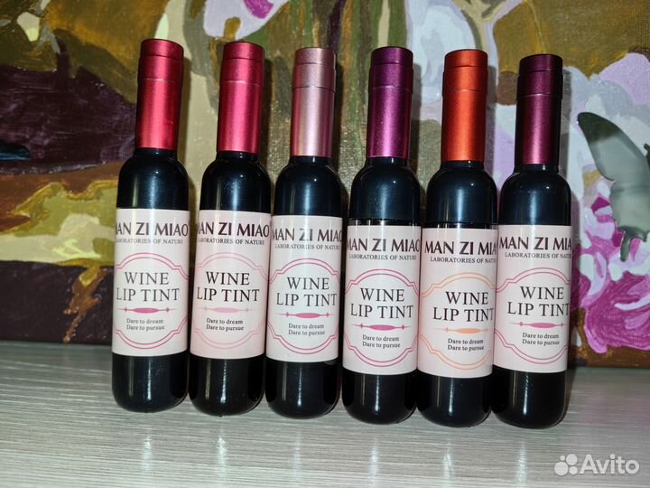 Тональный крем, пудра, тушь, тинты, блески