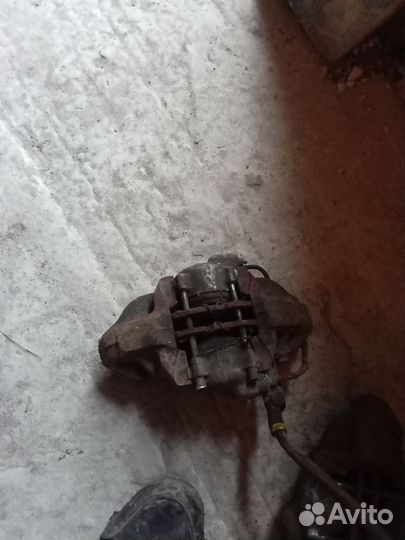 Супорта передние