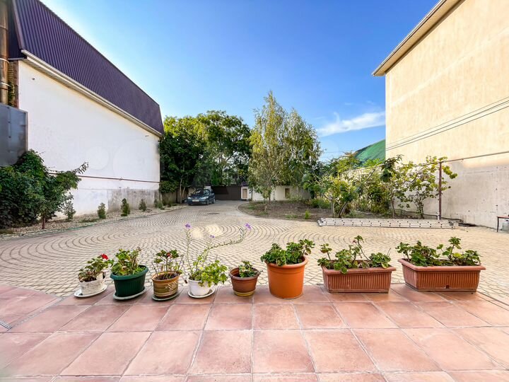 Дом 450 м² на участке 7 сот.