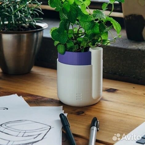 Горшок с авто-поливом