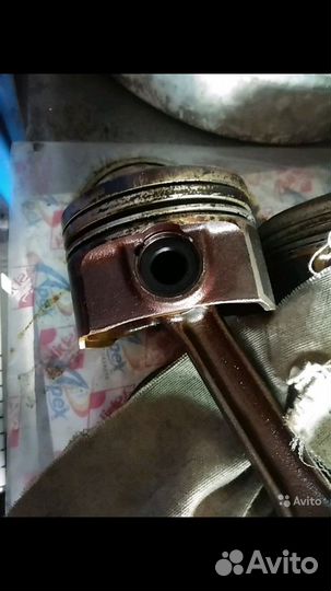 Поршня на Крайслер Додж