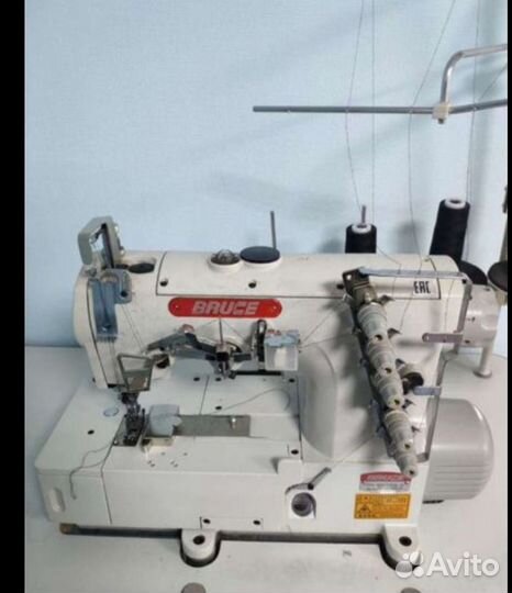 Швейная машина