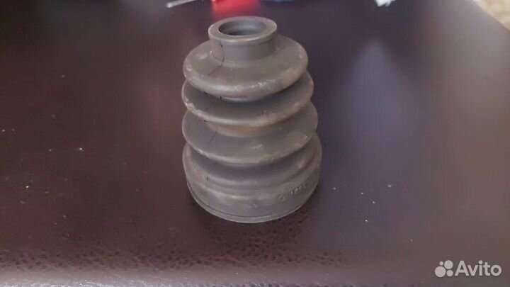 Пыльник шруса corolla