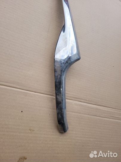 Молдинг бампера правый toyota land Cruiser Prado