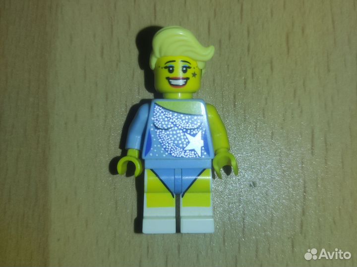 Lego city коллекционная фигурка оригинальная