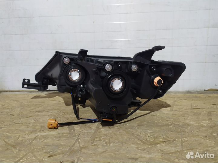 Фара правая черная-матовая outlander XL 2007-2010