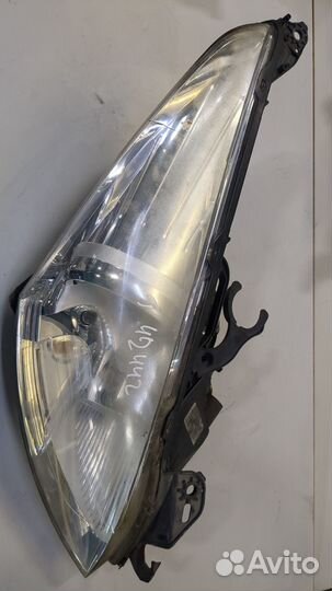 Фара (передняя) Peugeot 3008, 2013