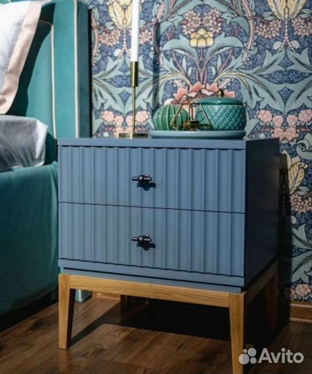 Тумба прикроватная