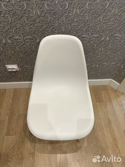 Стул копия eames, белый