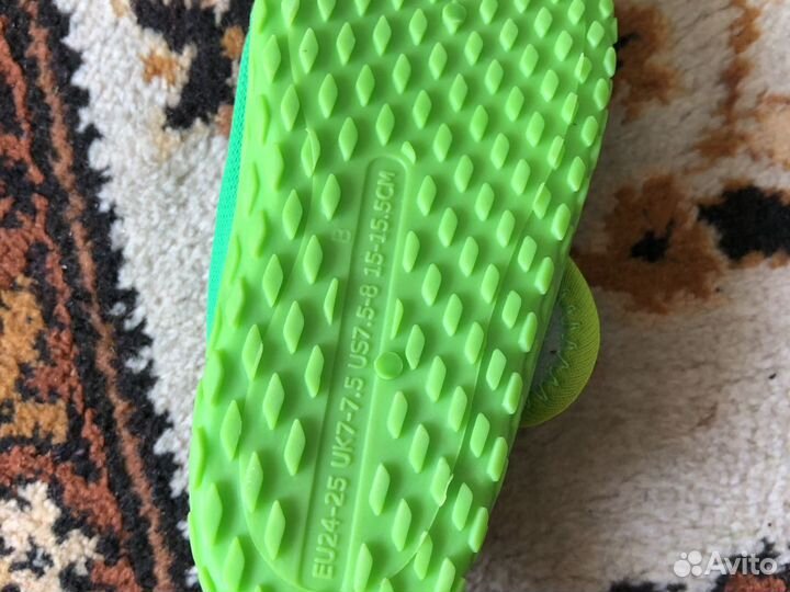 Плавательные тапочки