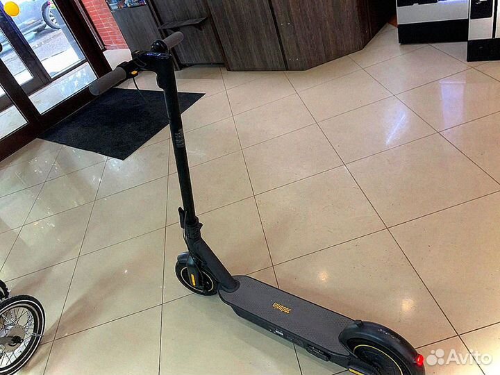 Электросамокат Ninebot Max G30