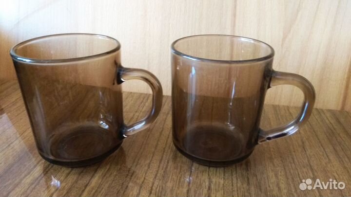 Посуда из черного стекла