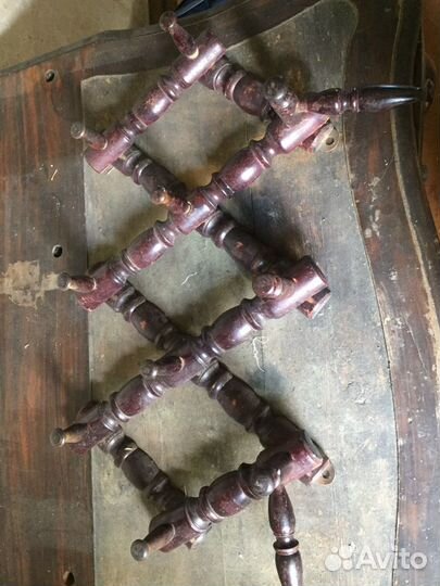 Маленькая складная вешалка