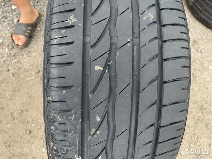 Bridgestone Turanza T001 215/55 R16 93V