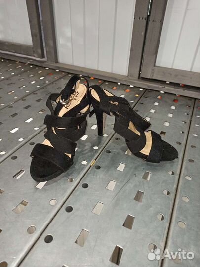 Разбираю гардероб