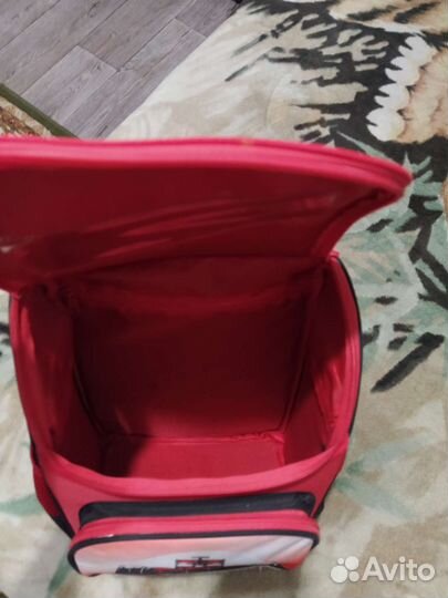 Школьный рюкзак