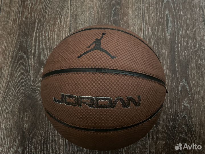 Баскетбольный мяч jordan