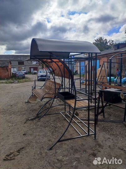 Мангал с крышей