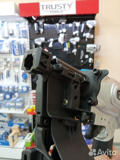 TCN-3145R кровельный гвоздезабивной пистолет