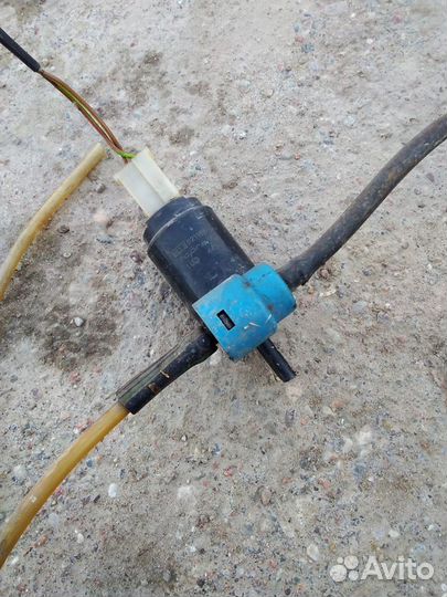 Моторчик омывателя VW T4.Фольксваген Т4