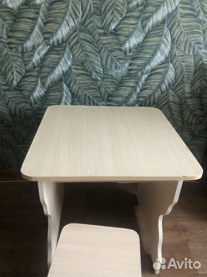 Детский столик и стульчик бу