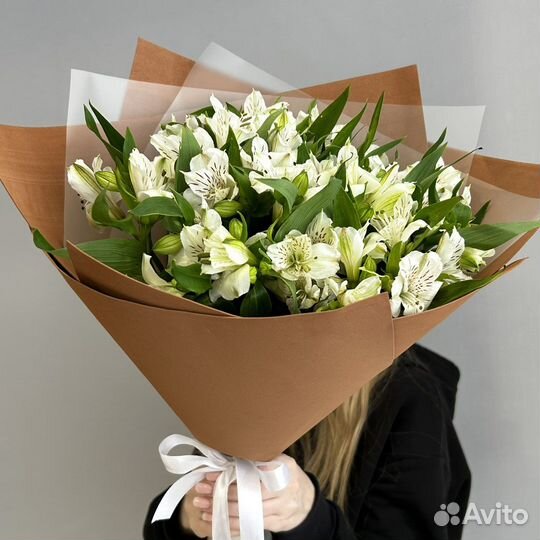 Цветы.Букет из стойких и нежных альстромерий