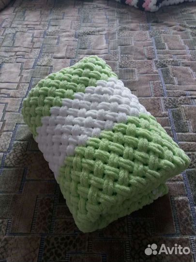 Плед детский вязаный ручная работа