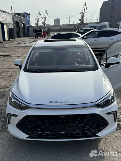 Автомобиль под такси baic U5 комфорт+