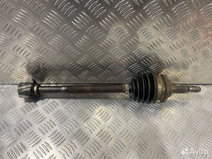 Привод левый Chevrolet Lacetti седан 1.6 2013