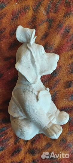 Собака гипсовая