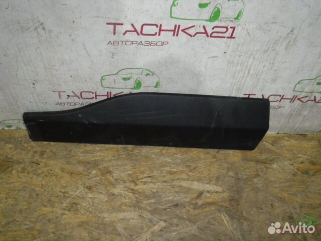 Накладка задней правой двери Toyota Rav 4 2018-20