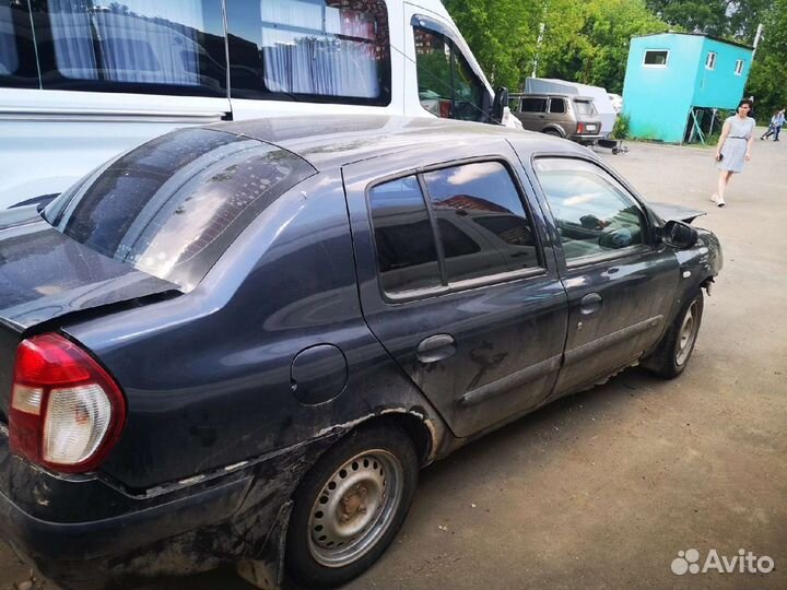 Renault Symbol 1.4 МТ, 2005, битый, 230 000 км