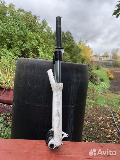 Вилка rock shox argyle 318