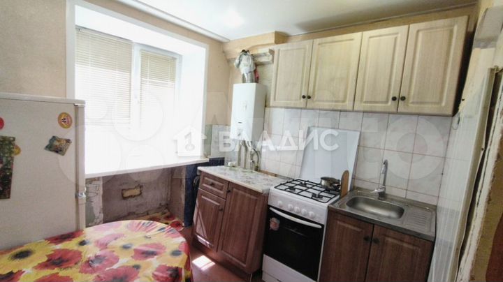 2-к. квартира, 42 м², 1/3 эт.