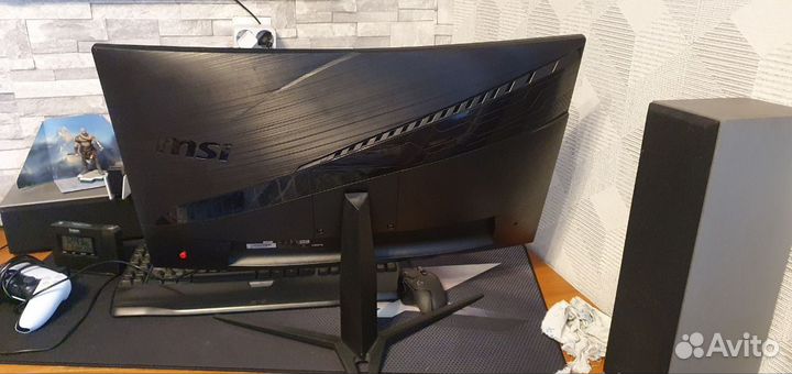 Игровой монитор MSI Optix MAG271 27