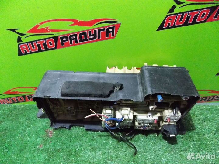 Блок предохранителей toyota ACU15,MCU10,SXU10,MCU1