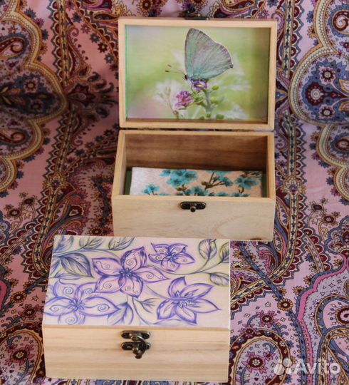 Деревянная шкатулка