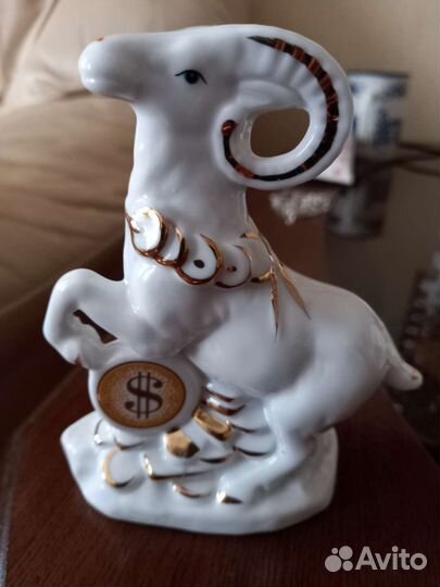 Салатник, салфетница, молочник,лимонница