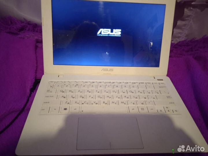 Ноутбук Asus