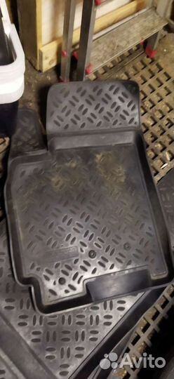 Резиновые коврики lacetti gentra