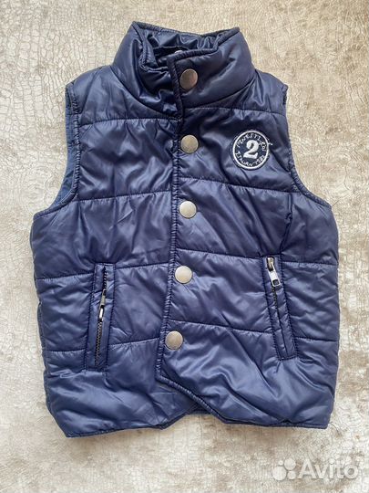 Детский жилет с капюшоном на 80-86 размер