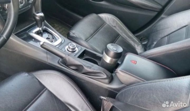 Центральная консоль с подлокотником Mazda 6 GJ 2.0