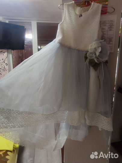 Платье праздничное для девочки 122 128