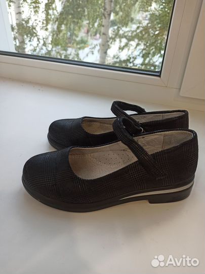 Туфли для девочки 31размер