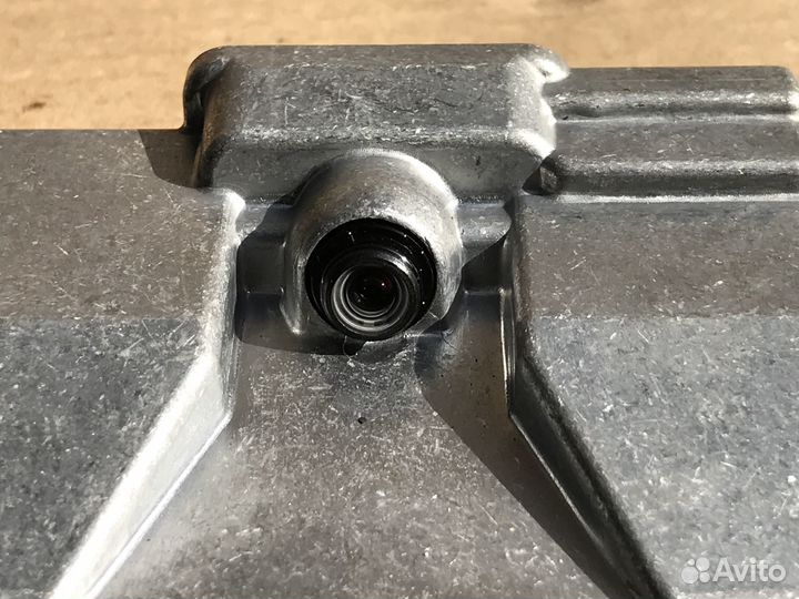 Камера ассистентов Volkswagen Tiguan 11-17