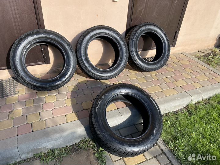 Bridgestone Blizzak DM-V2 225/65 R17 102S