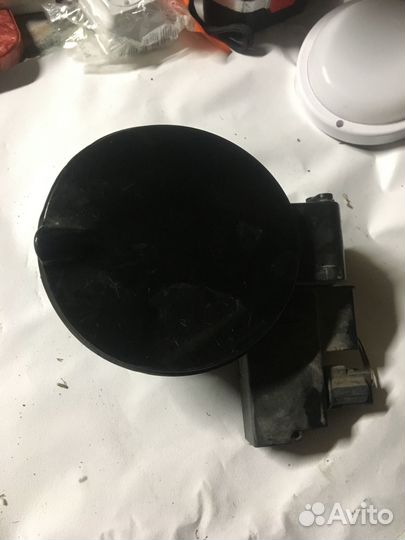 Лючок бензобака ford focus 2