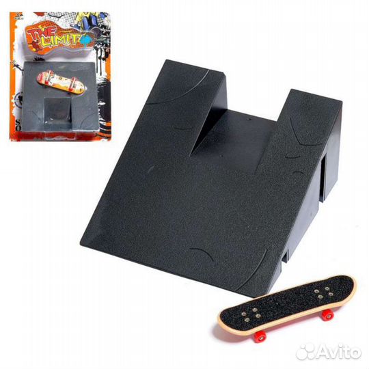 Набор «Скейт-парк» фингерборд с трассой